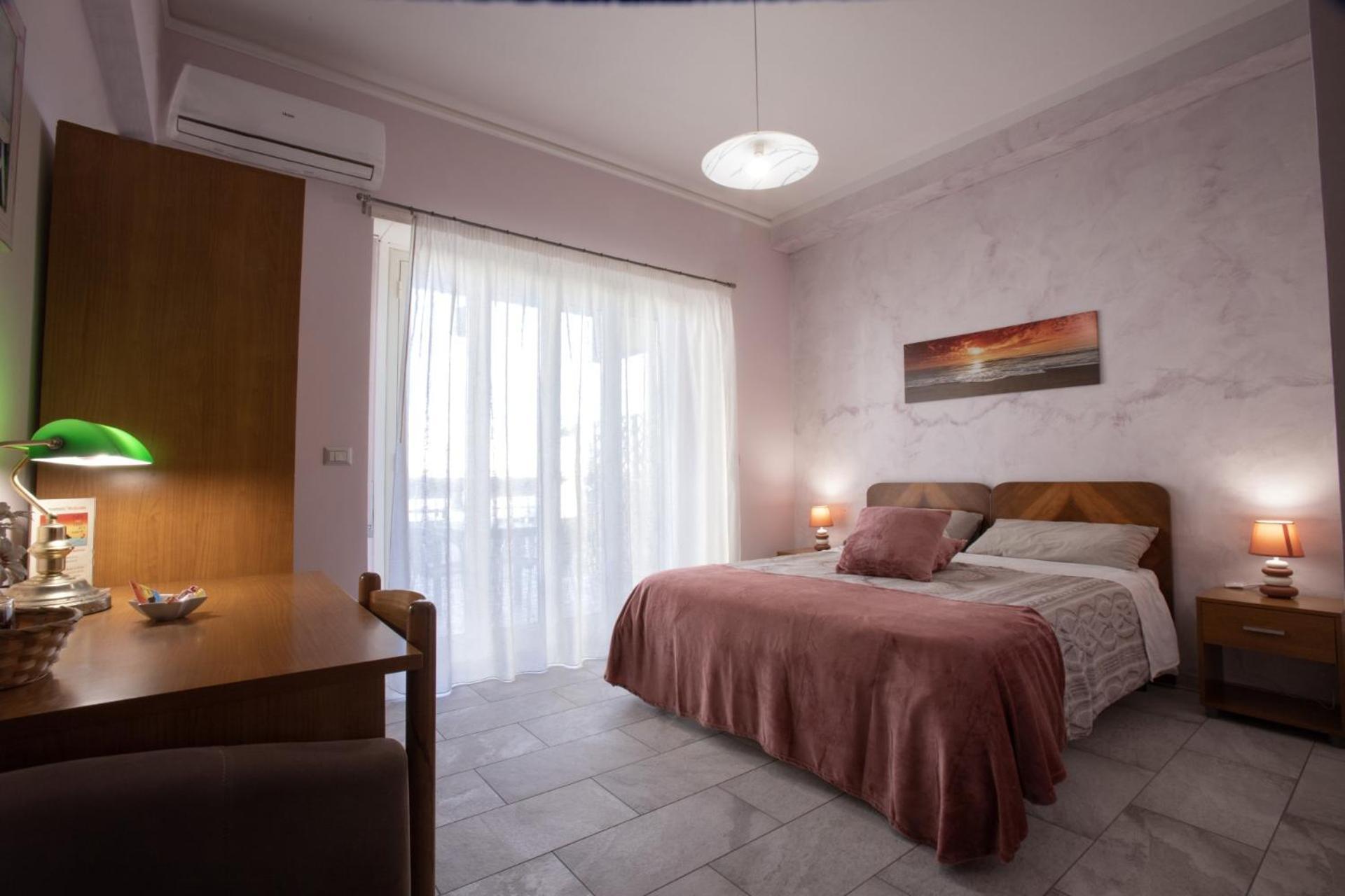 Alojamento de Acomodação e Pequeno-almoço Etna Sea House 3*